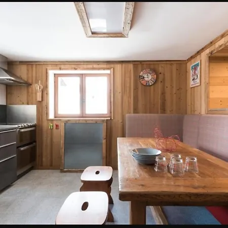Des Coeurs Apartment